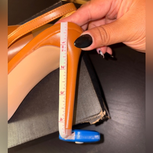 NWT brown heels - Picture 3 of 6